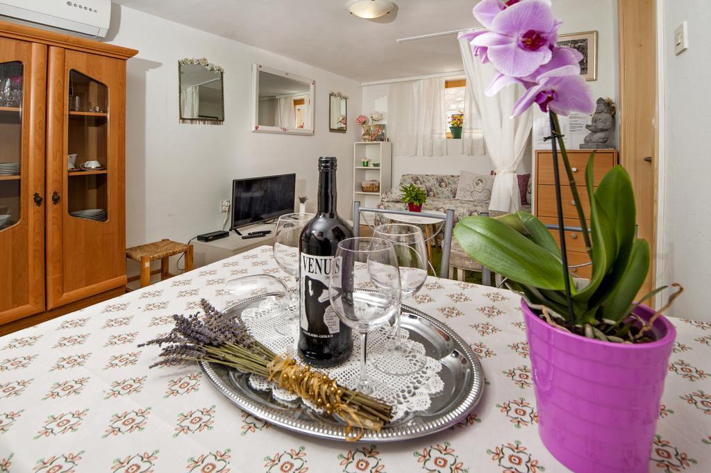 Apartment Premsai ロヴィニ エクステリア 写真