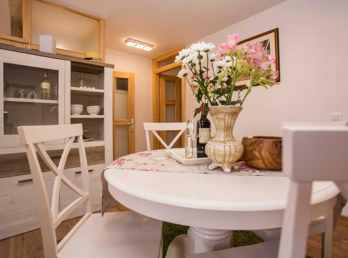 Apartment Premsai ロヴィニ エクステリア 写真